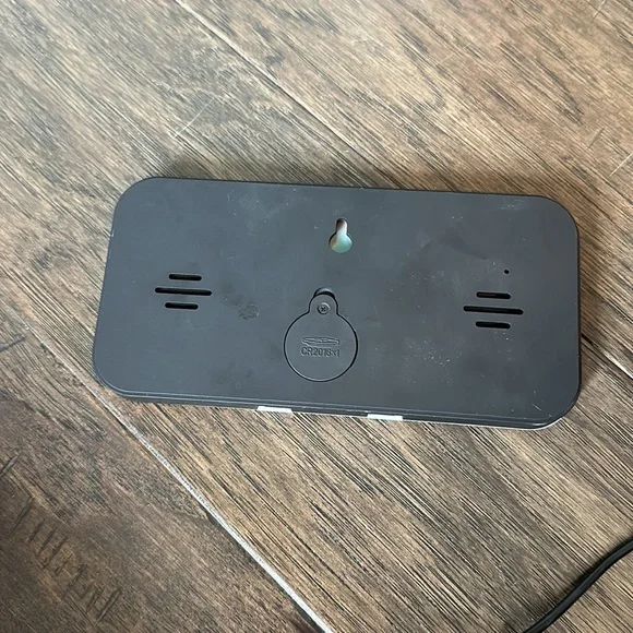 clock - Picture 3 of 3